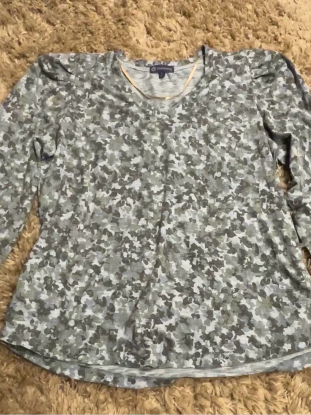 Democracy Long Sleeve Camo Print Women’s Top - Gray/Olive